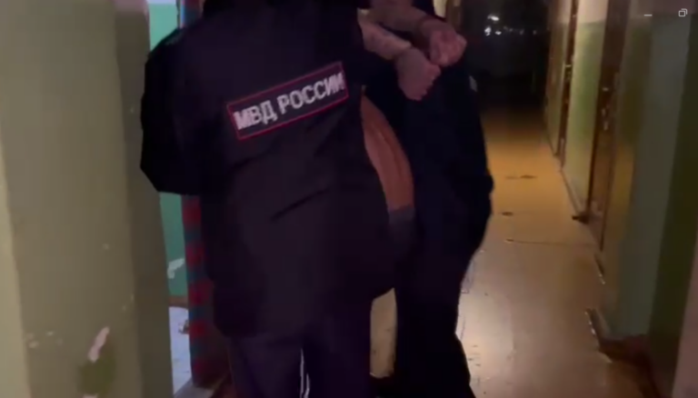    УМВД опубликовало кадры задержания убийцы, пытавшегося сжечь труп в Новотроицке Белов Михаил Александрович