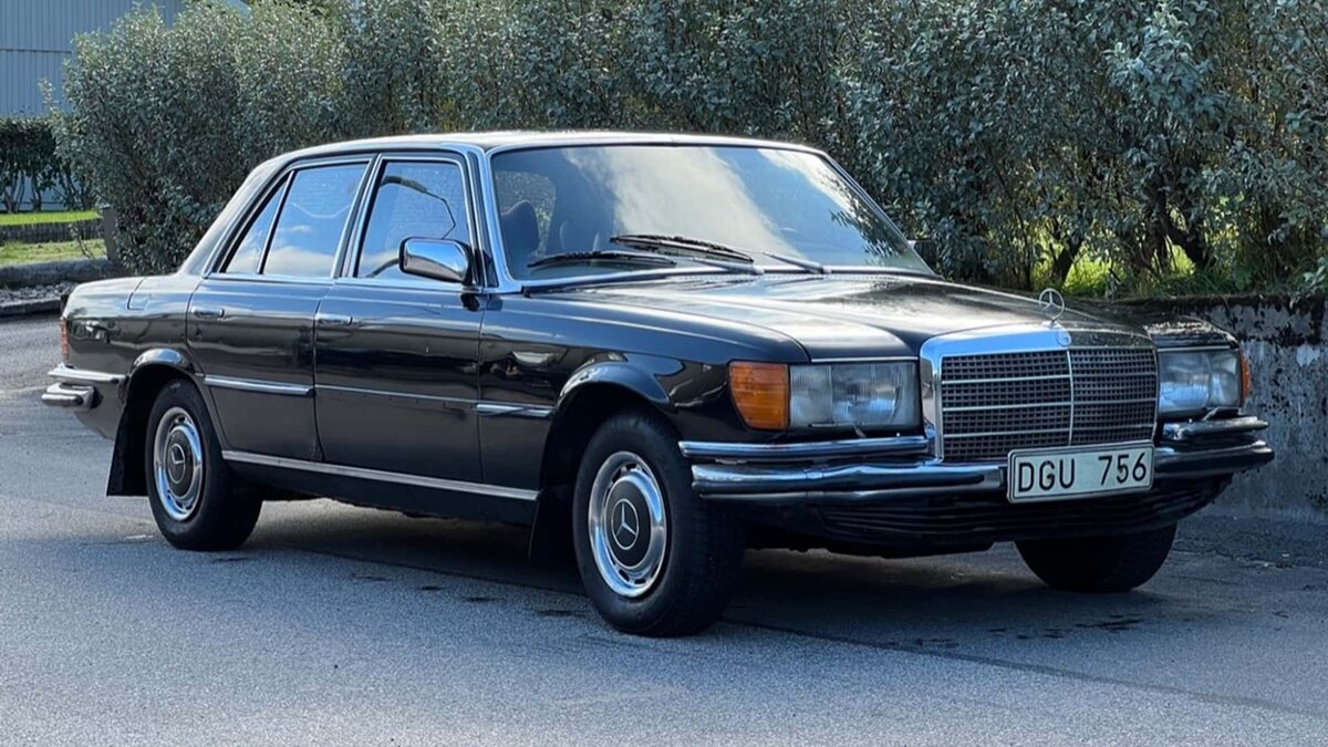 Mercedes-Benz 280S Карла XVI Густава. Фото и источник Bilweb Auctions.