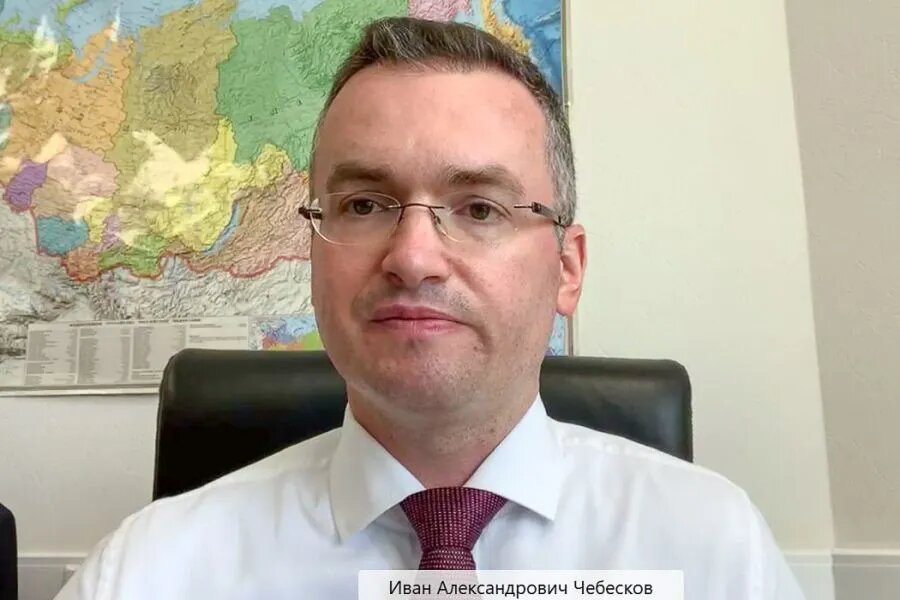 Про новый ИИС просвещал всех в кулуарах Российского форума финансового рынка Иван Чебесков из Минфина