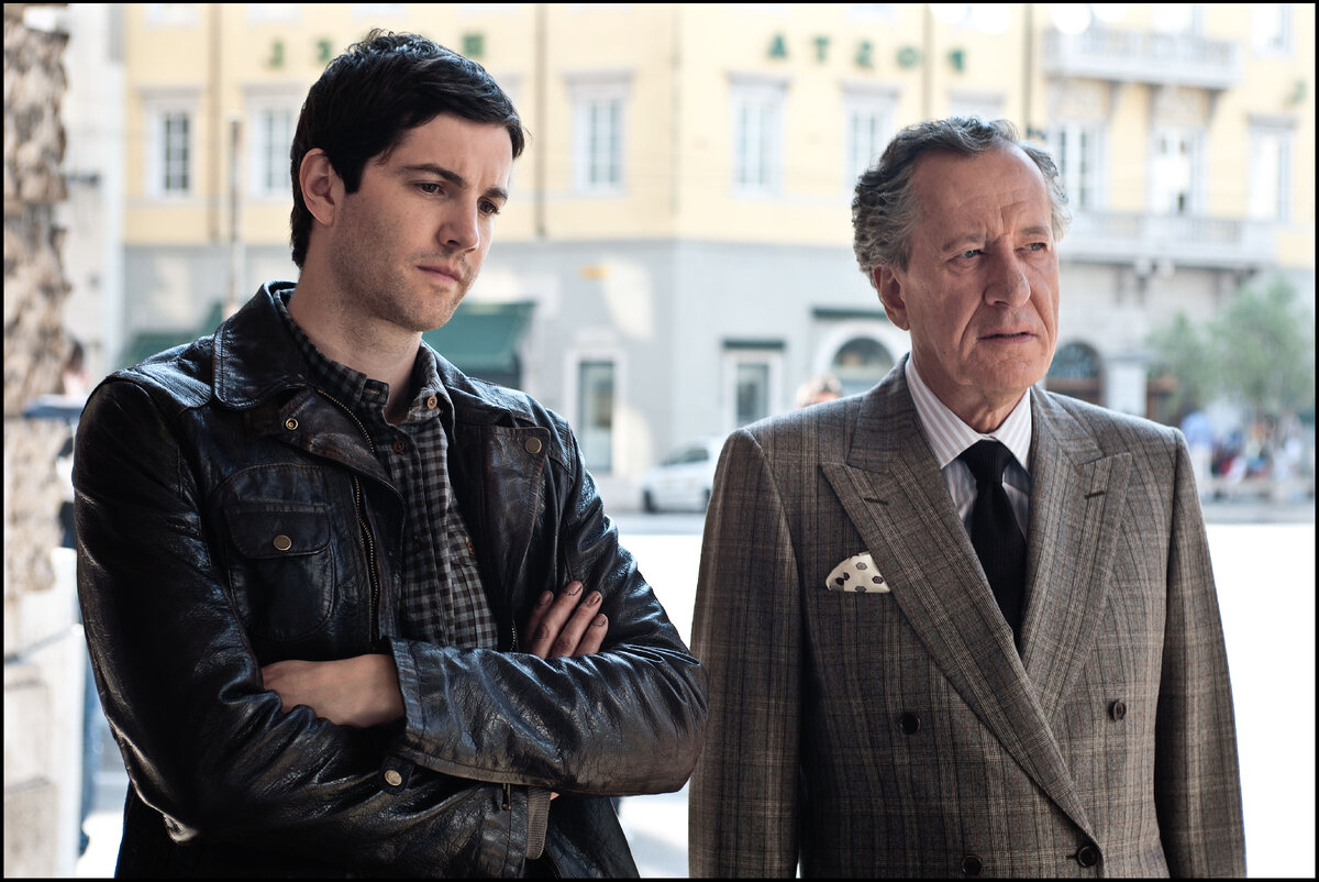 Фильм про коллекционера картин которого обокрала девушка название