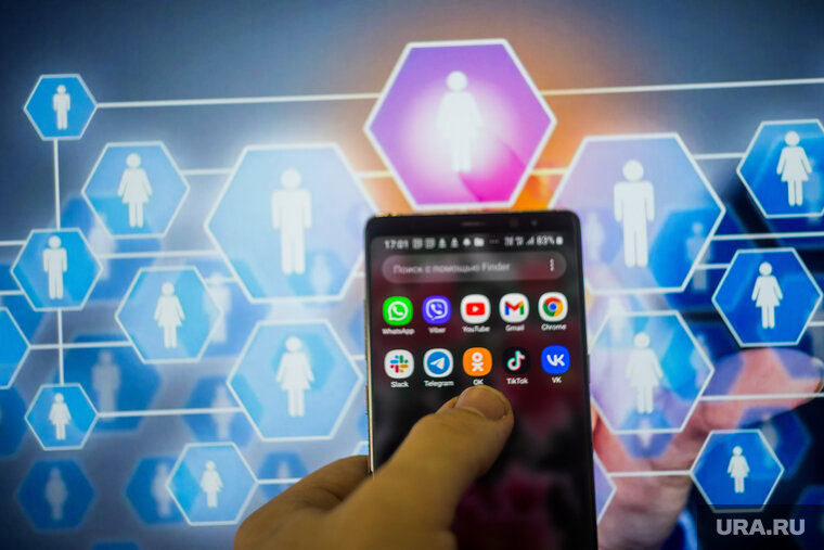    Работодатели следят за активностью своих сотрудников в интернете