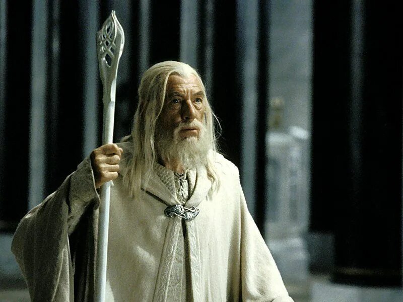 Гэндальф белый. Саруман хоббит. Хоббит волшебник гэндальф. Наместник минас тирита. Иэн маккеллен гэндальф.