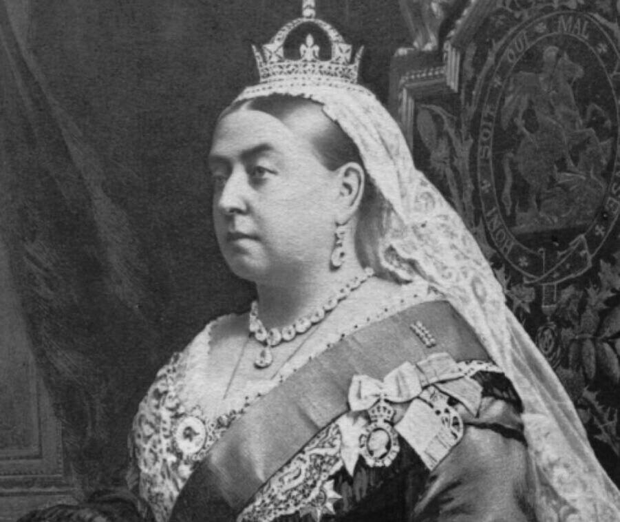 Королева виктория в молодости и в старости фото