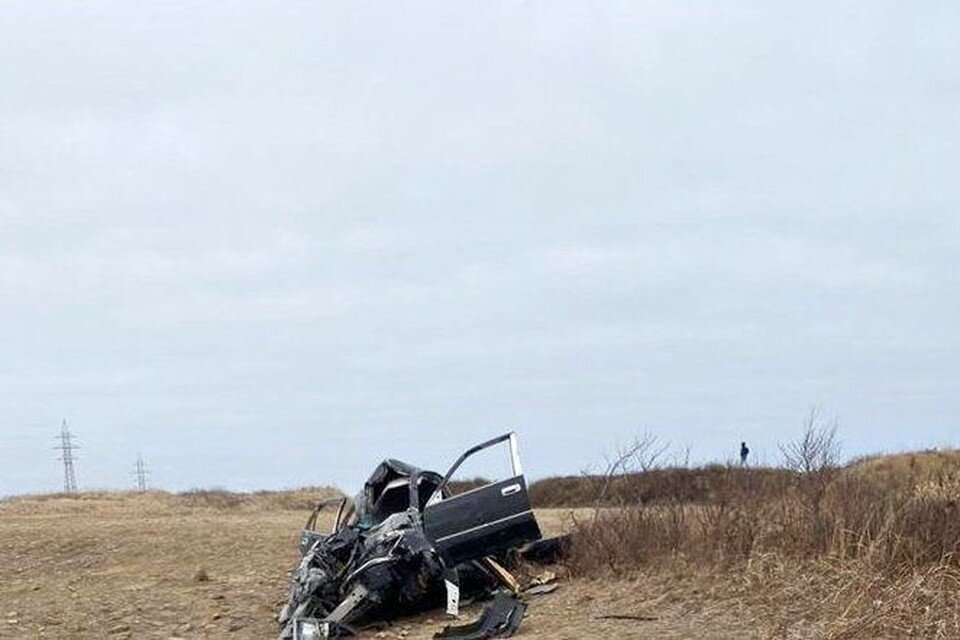     Все что осталось от автомобиля. Фото: NEWS.VL .