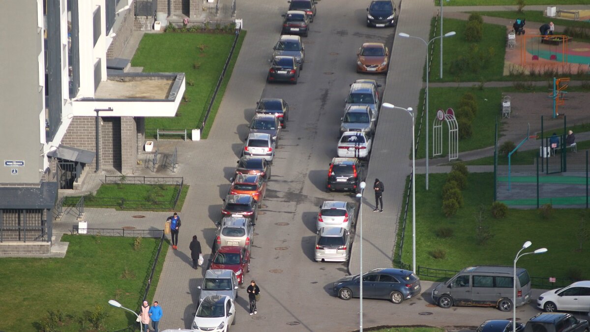    Какие штрафы за парковку во дворах могут появится в 2023 году