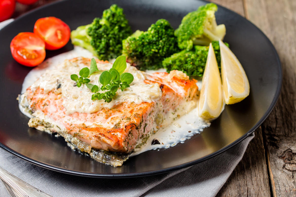 Форель под соусом