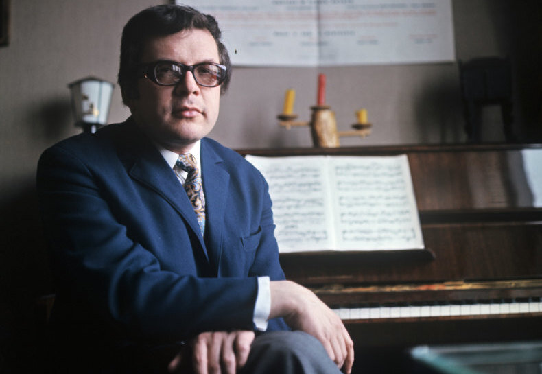     Шефство над композитором: почему жена Андрея Петрова прощала ему «увлечения»