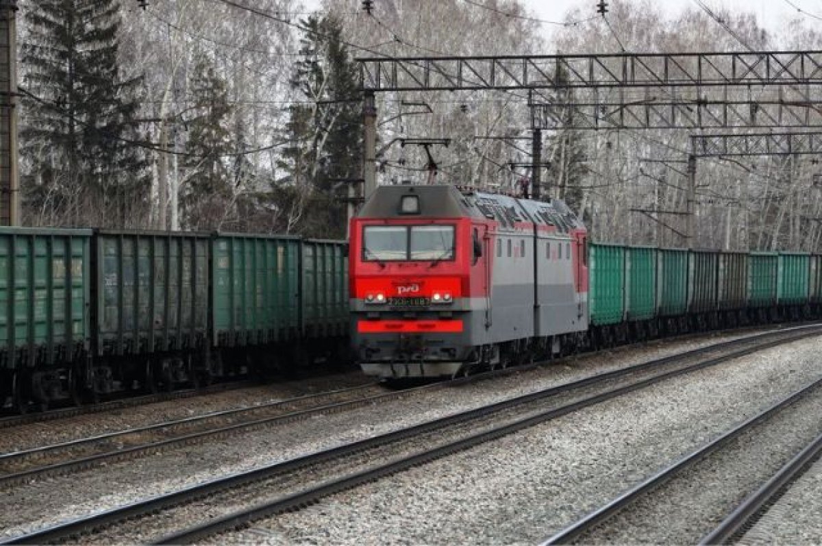    Погрузка на Свердловской железной дороге в марте составила 12,1 млн тонн