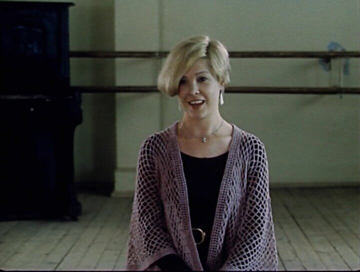 Татьяна Догилева в фильме "Мы веселы, счастливы, талантливы!"