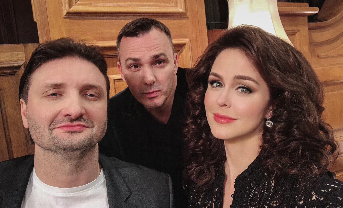 Эдгард Запашный, Кирилл Андреев и Алёна Биккулова на съемках программы «Приют комедиантов»