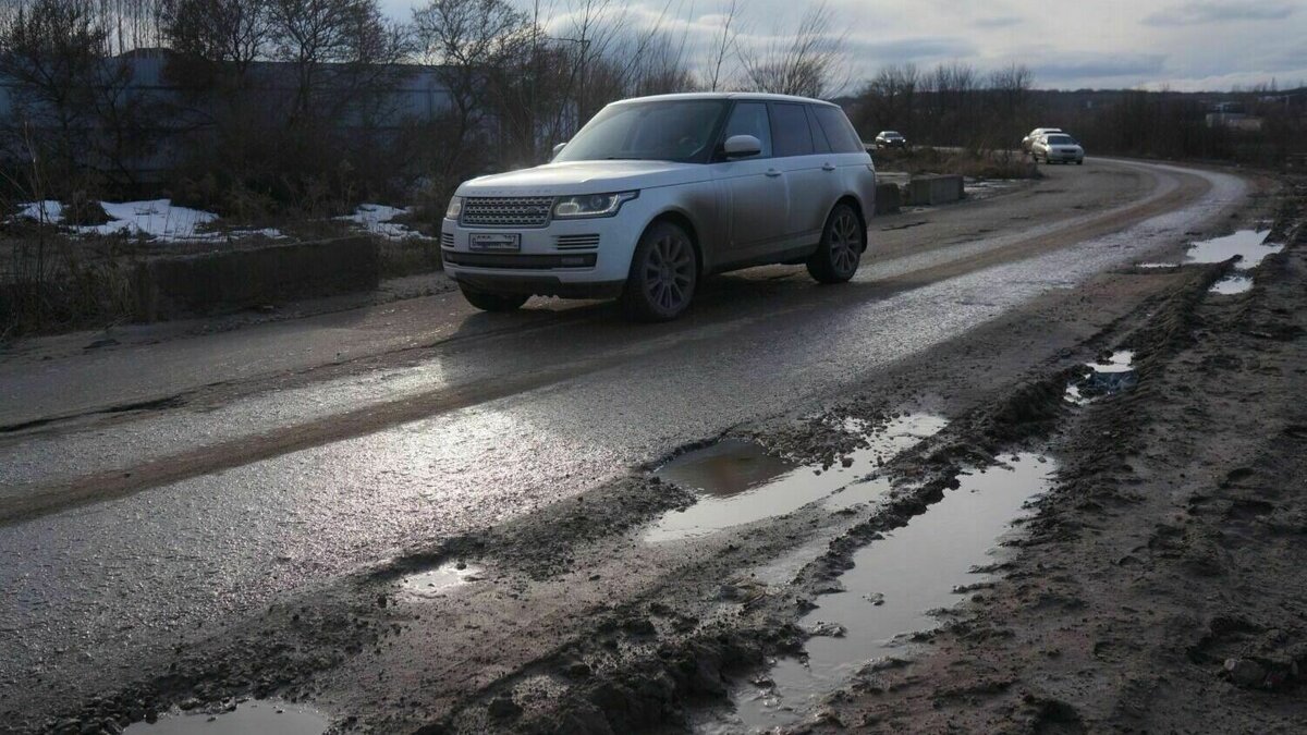     Две покрытые ямами дороги отремонтируют в Нижнем Новгороде весной 2023 года. Об этом NewsNN сообщили в городской администрации.