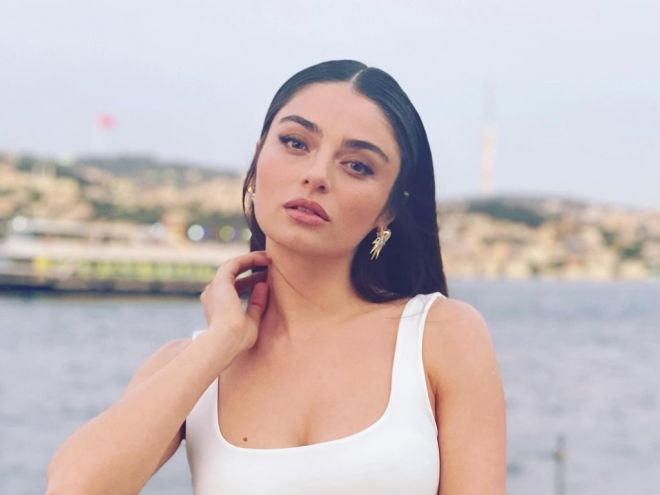 Голые турецкие актрисы. Смотреть голые турецкие актрисы онлайн