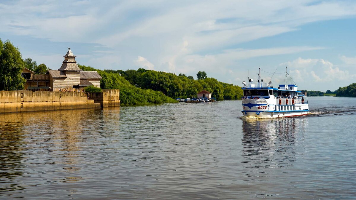    Полюбуйтесь живописными видами во время речной прогулки.Фото: commons.wikimedia.org