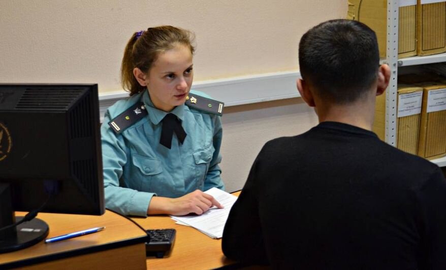 — Если не оплатите штрафы будете лишены прав, — Сфига ли? Прав таких не имеешь! — Я — да, а суд имеет.