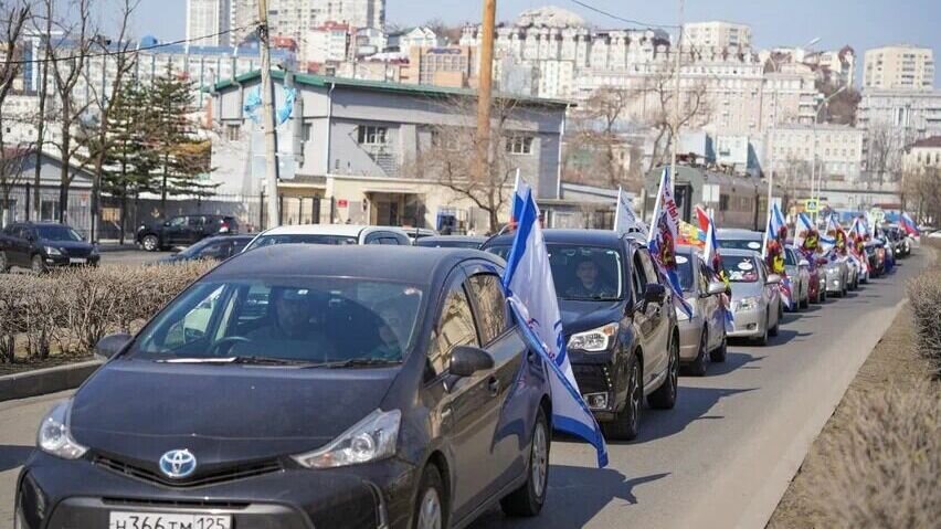     9 апреля в Приморье начался автопробег, взявший путь из Владивостока в Донецк, под названием «Дорога к Победе». Цель — доставить из региона автомобили, приобретенные на деньги жителей края и передать икону святого благоверного князя Александра Невского.