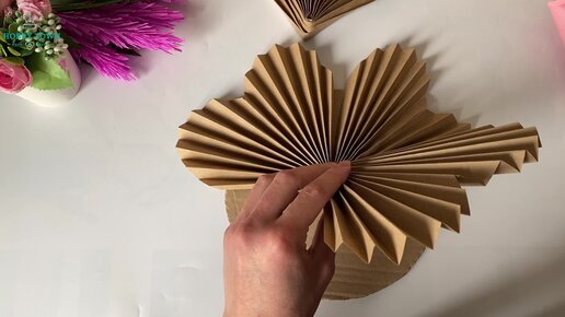 Как сделать Простой цветок из бумаги