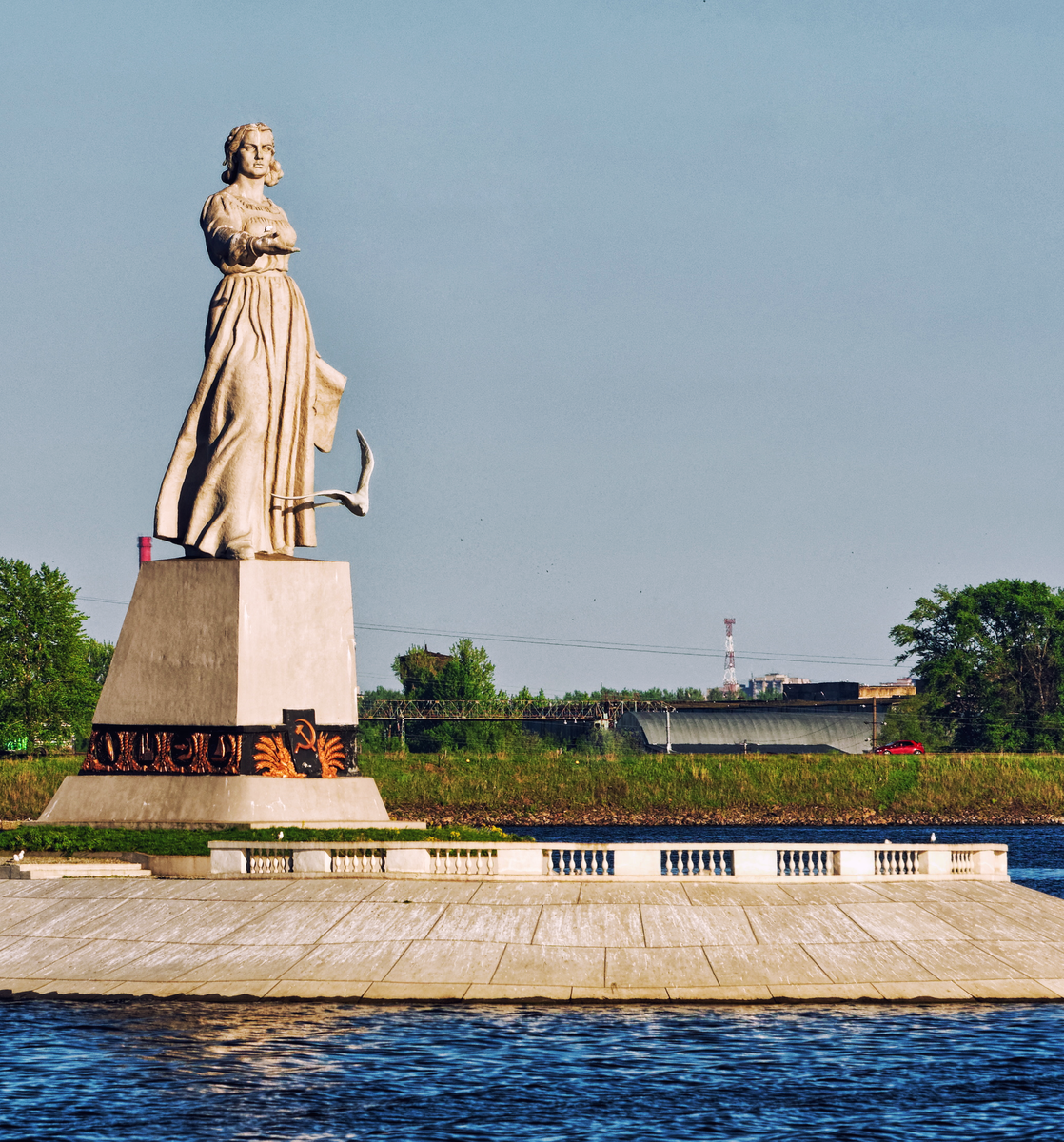 Разнообразие скульптур в Рыбинске. 3 памятника, которых больше нет нигде |  Di_travel | Дзен