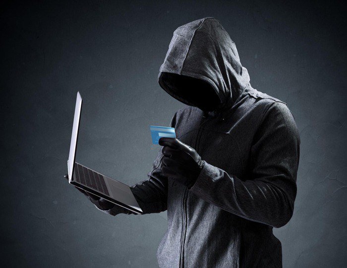 Скажи три цифры на обороте карты и я исполню три твоих желания