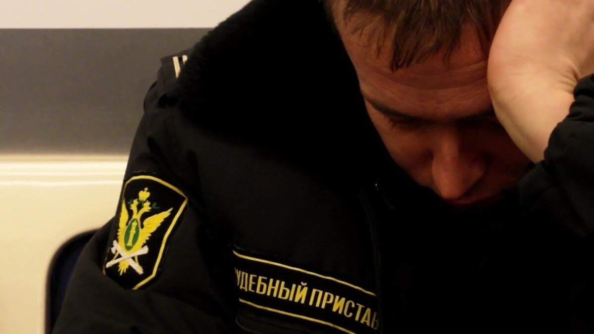приставы крыма. документы приставов. пьяный судебный пристав. уфссп по республике крым. уголовное дело пристав.