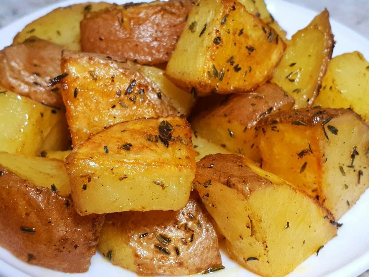 Если вы любите зелень, то можно добавить и её, а так-же различные соусы, но лично я люблю её без этого