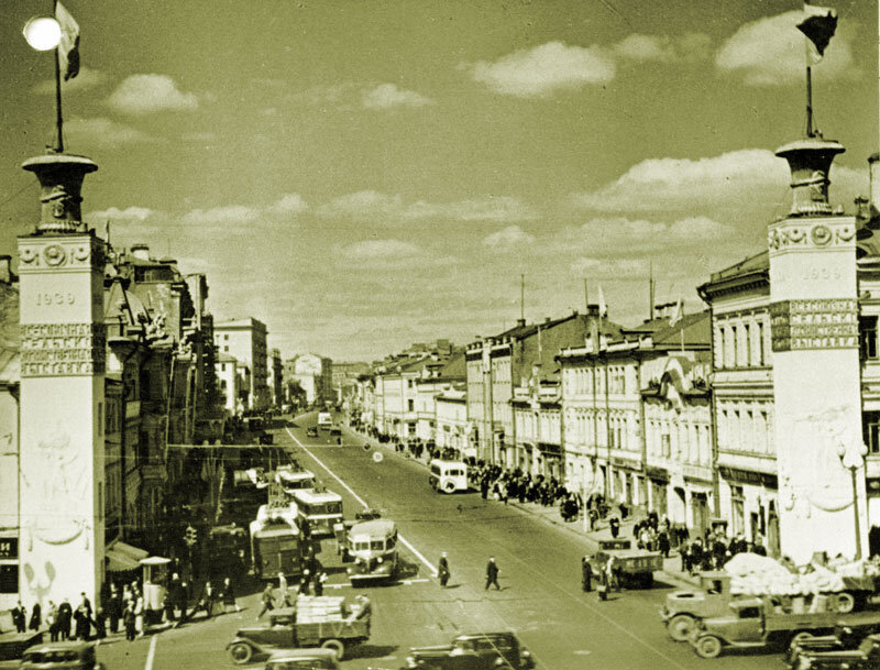 Фотографии московских улиц начала 20 века и 1930 годов
