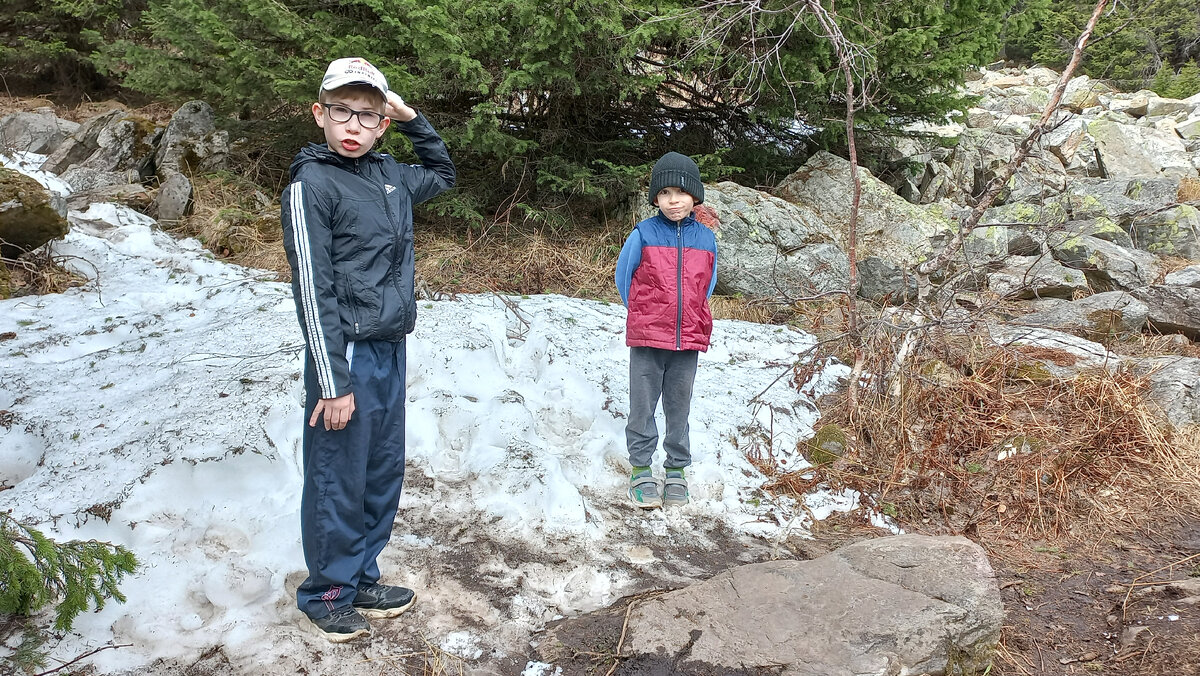 Снег в горах