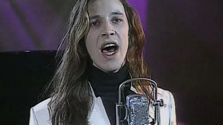      Сергей Дубровин, исполнитель песни, фото из открытых источников.