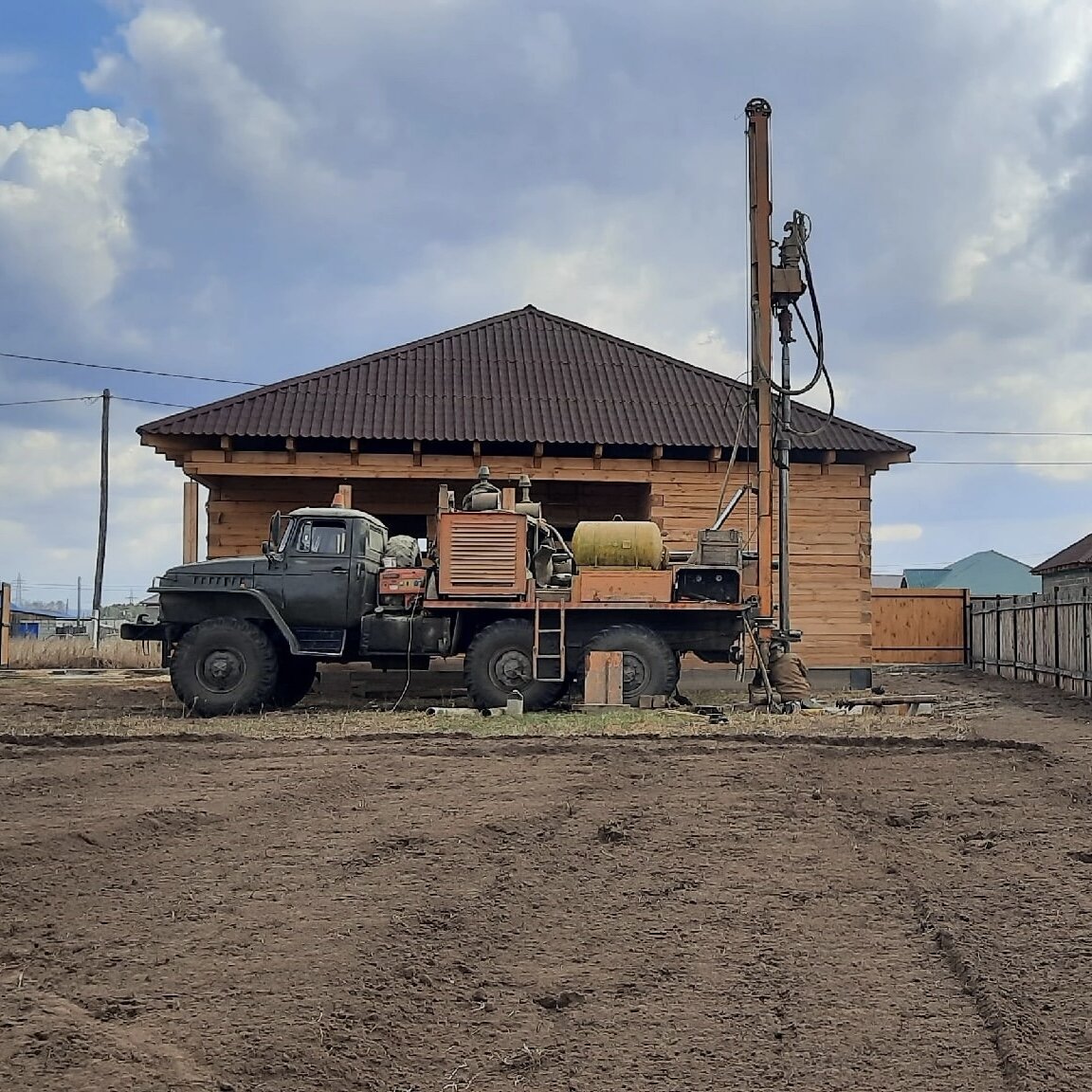 Буровая установка во всей красе)