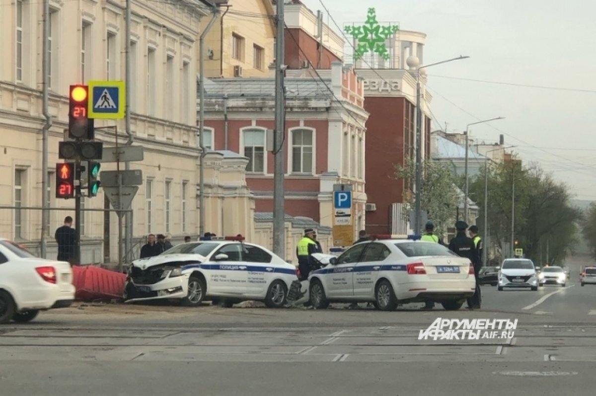    Авария с двумя автомобилями ДПС произошла в центре Перми после погони