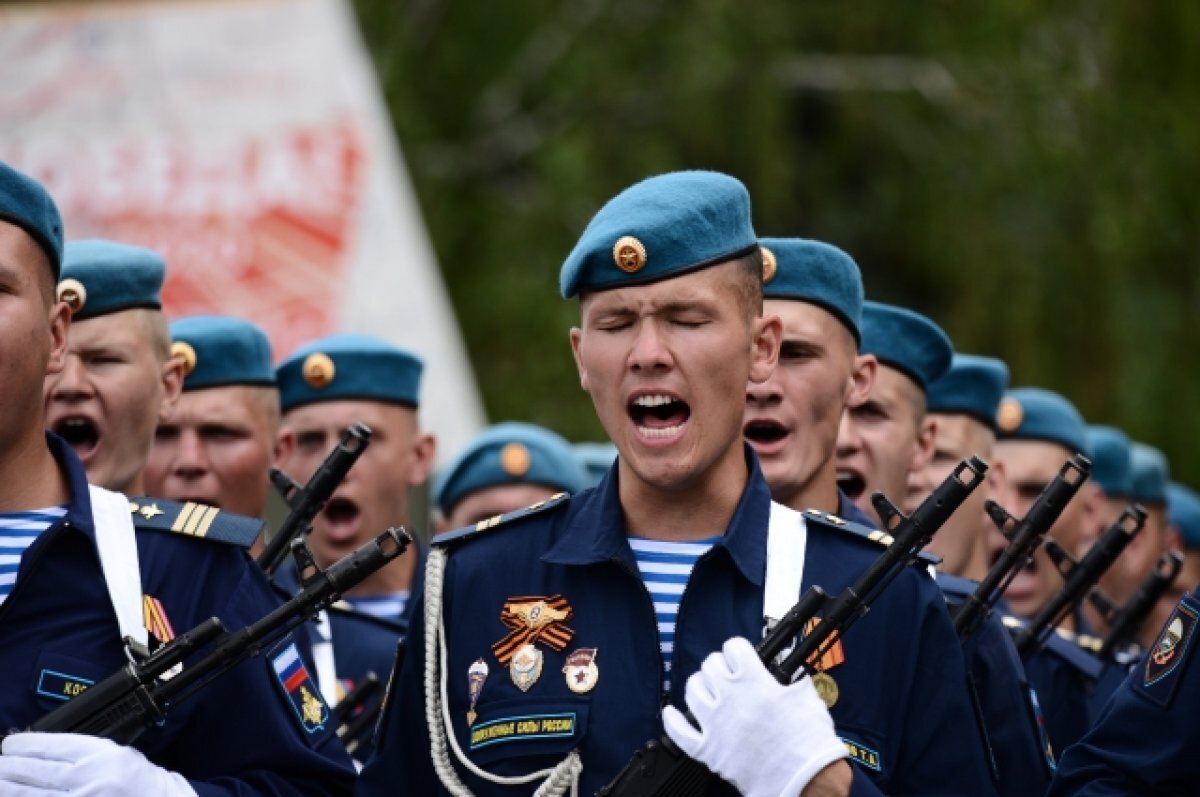    Baza: часовой воинской части в Новороссийске застрелил проникшего чеченца