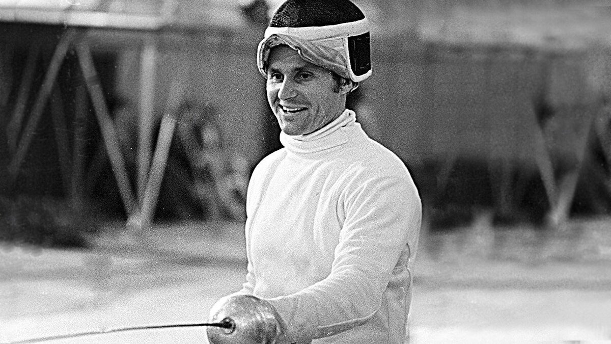      "Дуэль" на шпагах