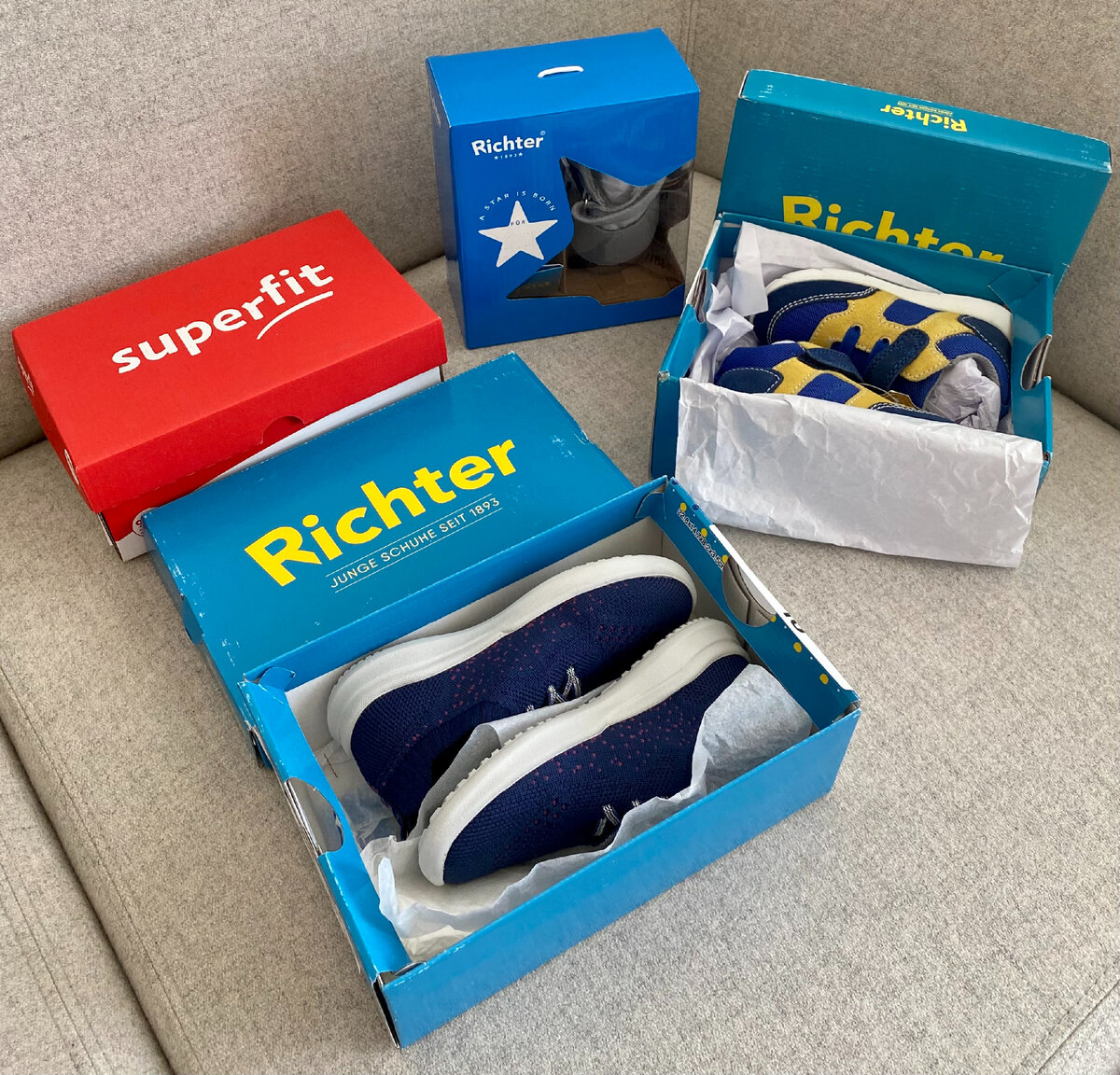 Детскую обувь марок Richter и Superfit мы покупаем в Австрии