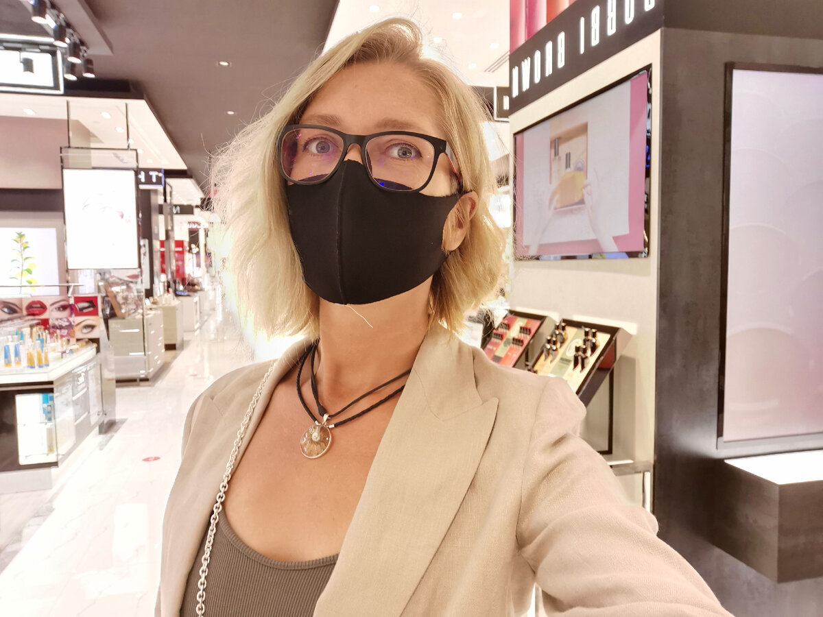 "Всегда быть в маске -судьба моя" - ария заболевшего человка