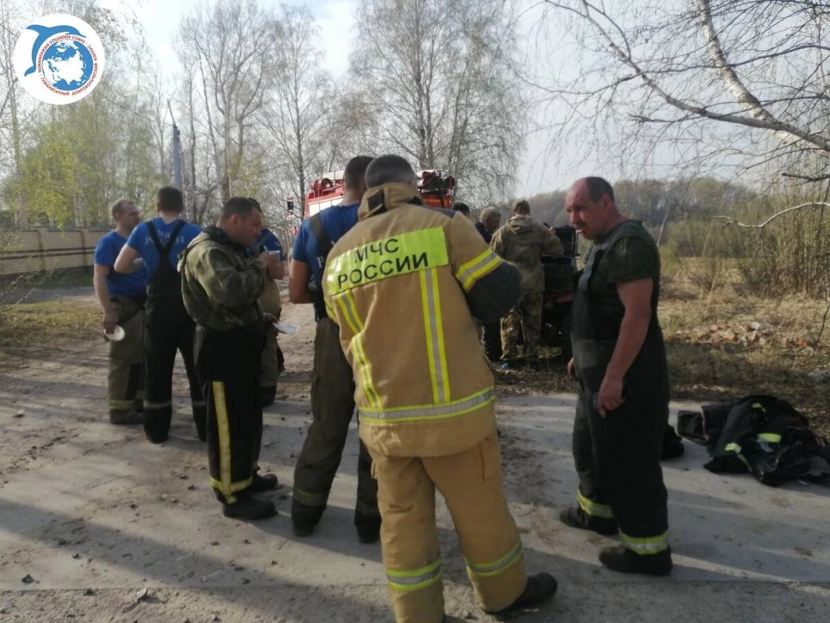    Добровольцы Гумкорпуса в Югре и под Тюменью тушат ландшафтные пожары