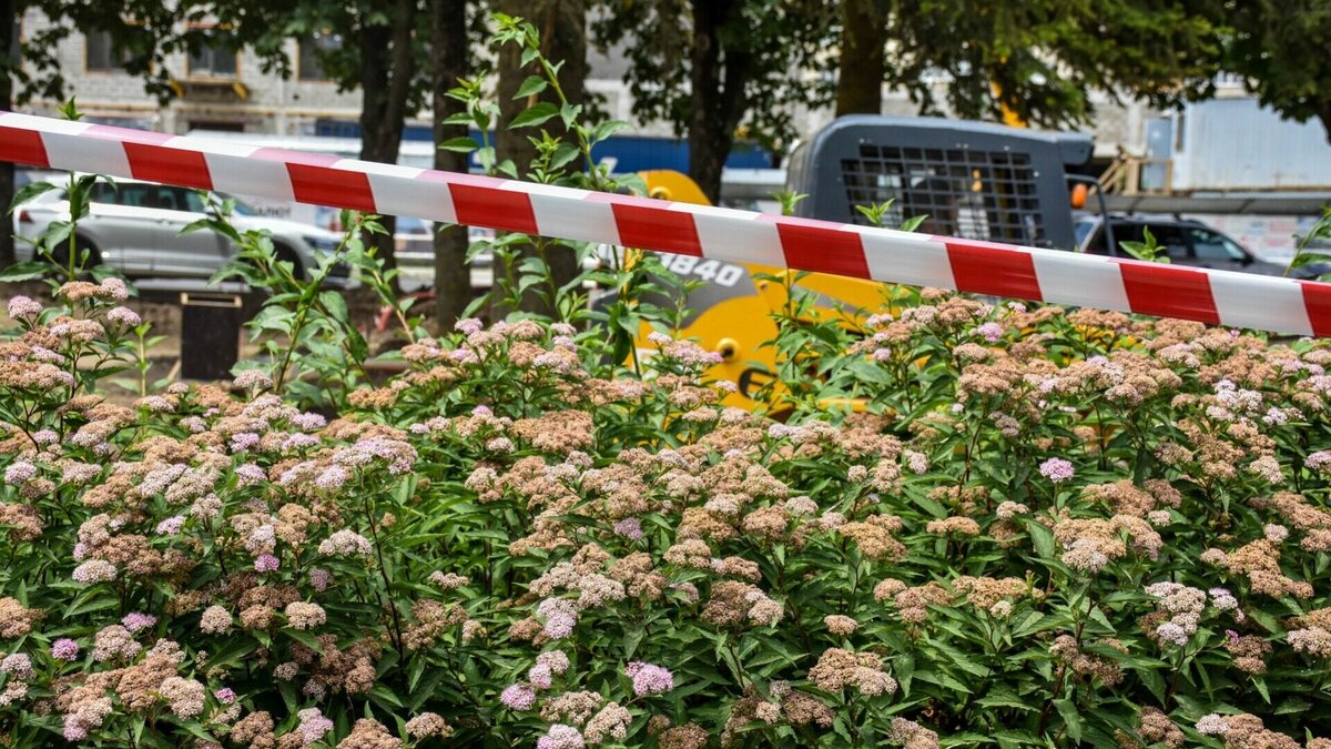     Комплексное благоустройства сквера в переулке Крутом проводится в Нижнем Новгороде. Работы планируется завершить к середине июля, сообщает пресс-служба мэрии.