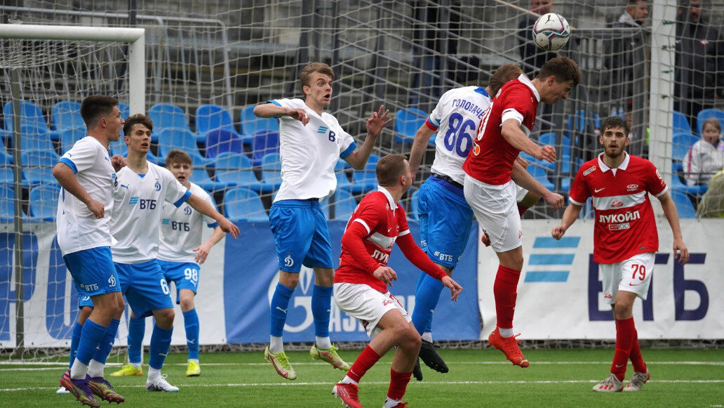 футбол 9 декабря