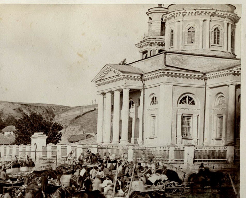 Вот это все тоже ушло под воду. Ну если раньше не было взорвано. Храм в станице Цимлянской. 1875г.