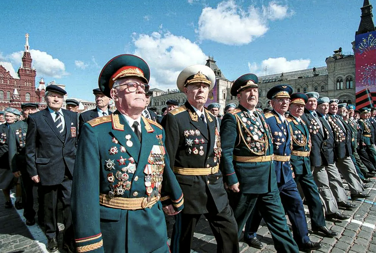 Картинка ветераны на параде
