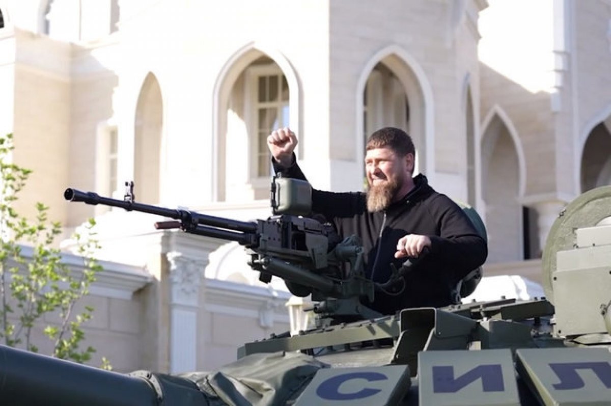    Концерн «УралВагонЗавод» поблагодарил Кадырова за оценку танка Т-72