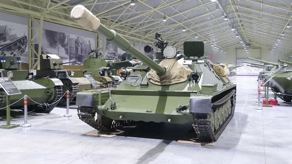 АСУ-85  в экспозиции музея отечественной военной истории в д. Падиково. Источник фото: ru.wikipedia.org