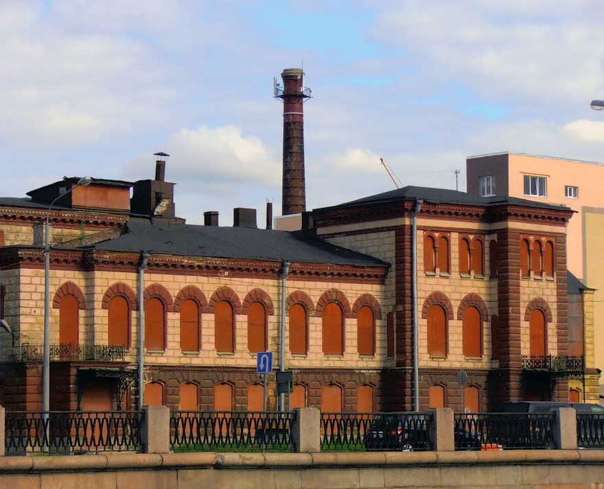 Историческая фабрика...