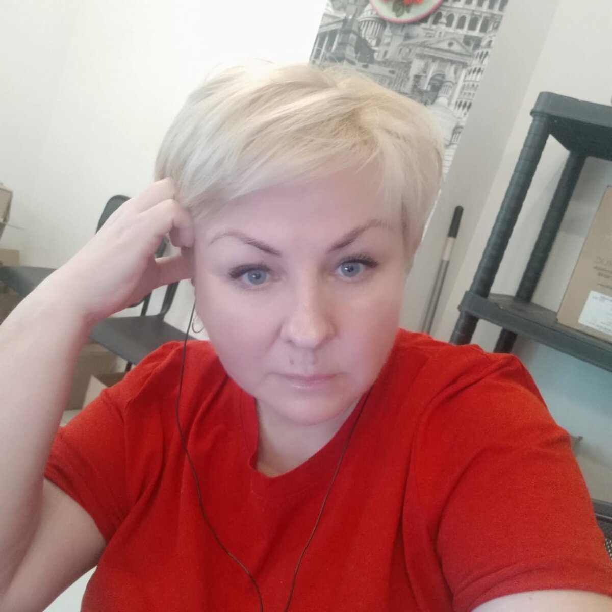 Не работается нормально! Всякие мысли лезут в голову и лезут. 