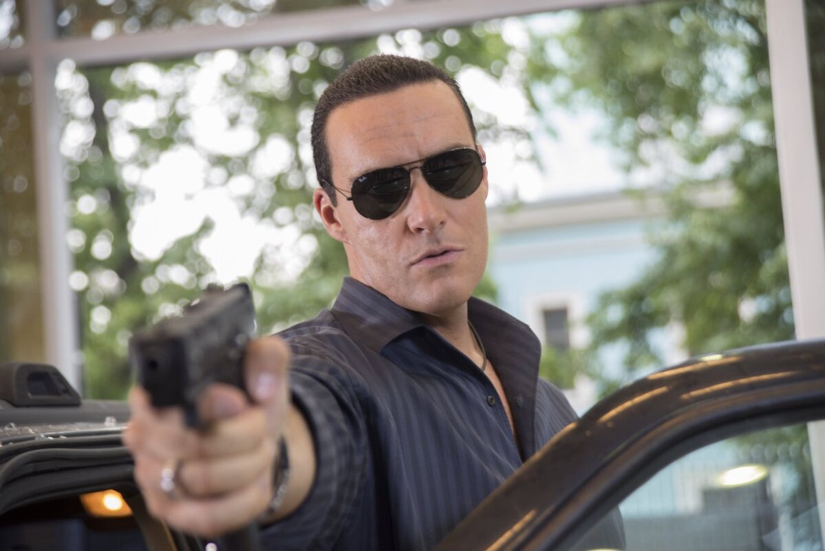 Брутальность зашкаливает