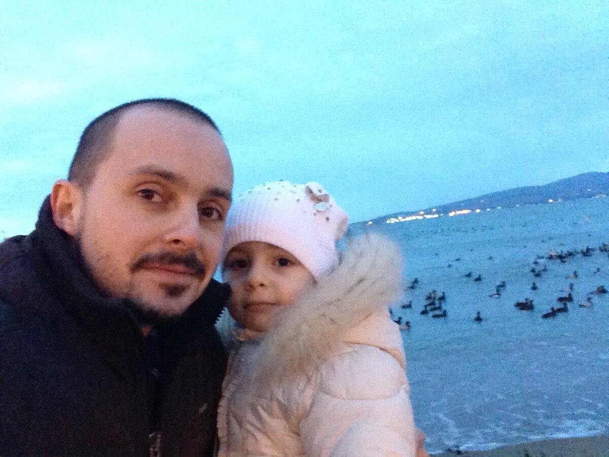 Какие мы тут зимние люди, да? (05.01.2017). А уточек-то вон сколько...