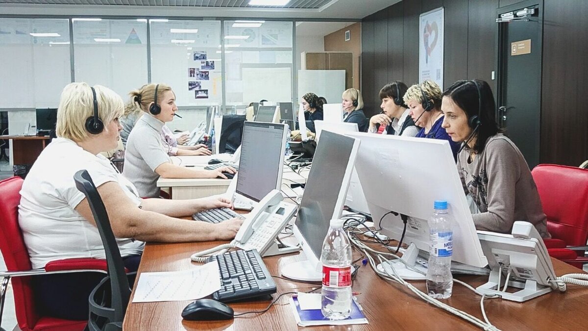     В России хотят утвердить шестидневную рабочую неделю. Якобы это поможет укрепить экономический суверенитет в условиях санкций.