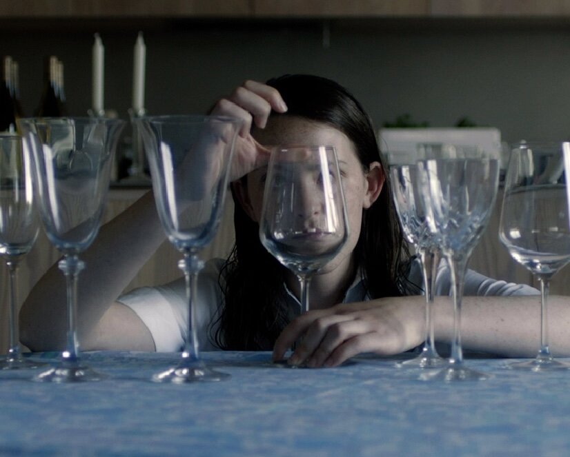 Ужасы. Великобритания. В главных ролях: Аннес Элви, Ниа Робертс, Джулиан Льюис Джонс, Стеффан Сеннидд.