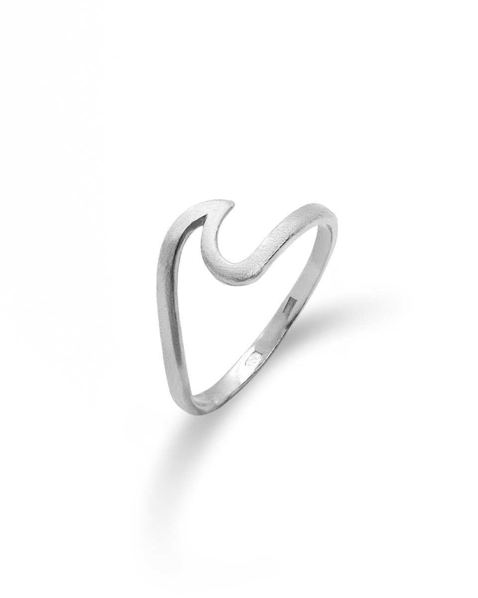    Боди из сетки, тюрбан и кольца-печатки: выбираем аксессуары для свадьбы и просто так (фото 1)