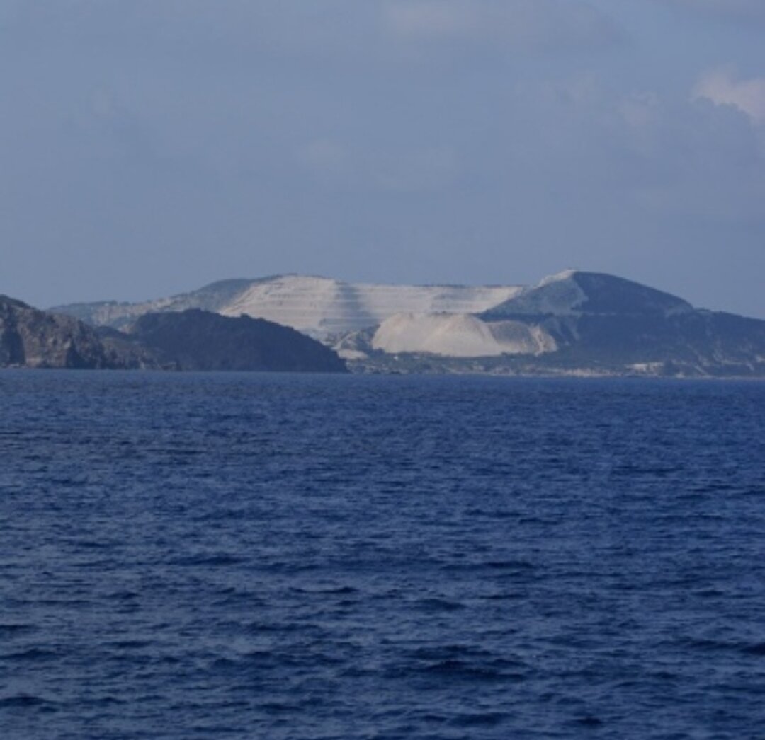 Вид с яхты на о. Яли