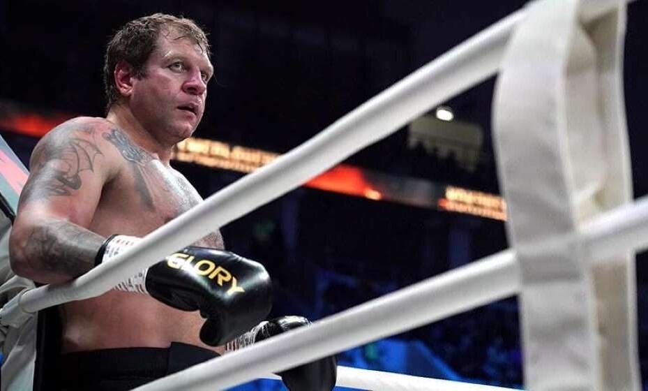    Александр Емельяненко победил Евгения Ершова. Фото: Личная страница в соцсетях Александра Емельяненко