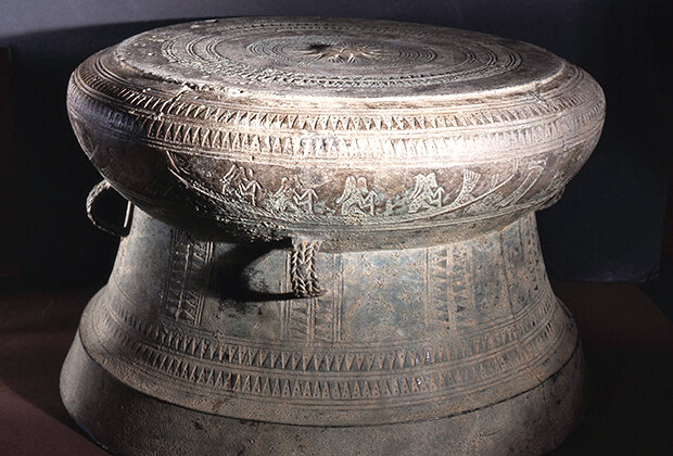 Бронзовый барабан культуры Донгшон